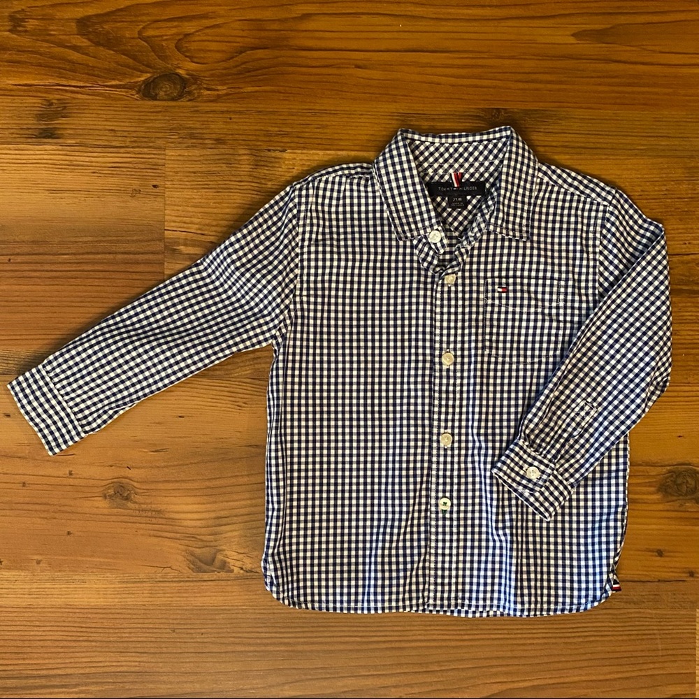 Tommy Hilfiger Boys 2T Button Up Shirt 💙✨